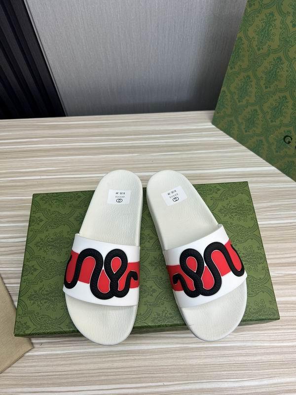 Gucci Men's Slippers 472